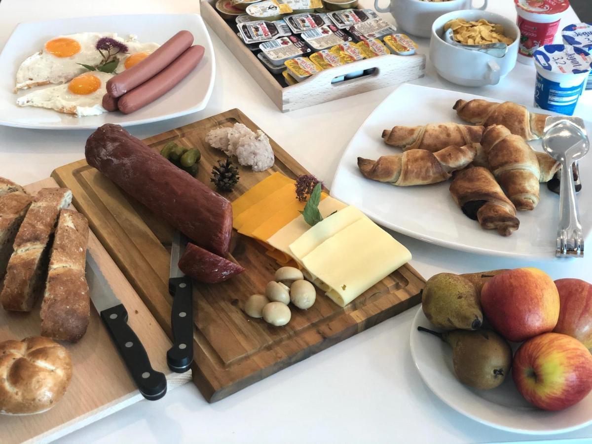 Hotel Medno Eksteriør bilde