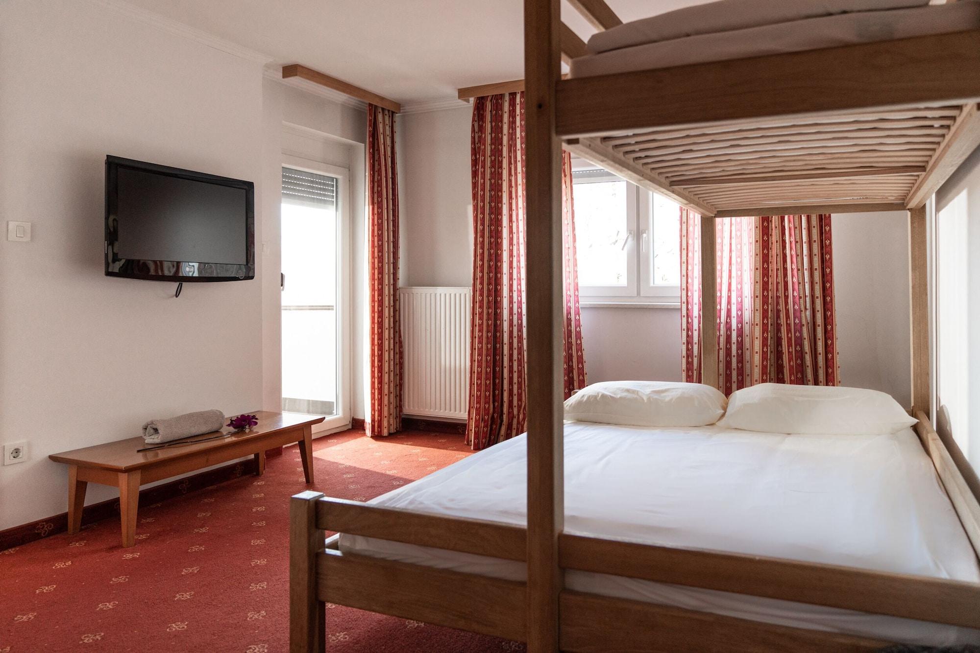 Hotel Medno Eksteriør bilde