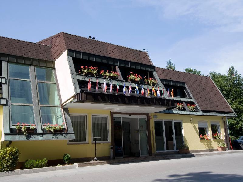 Hotel Medno Eksteriør bilde