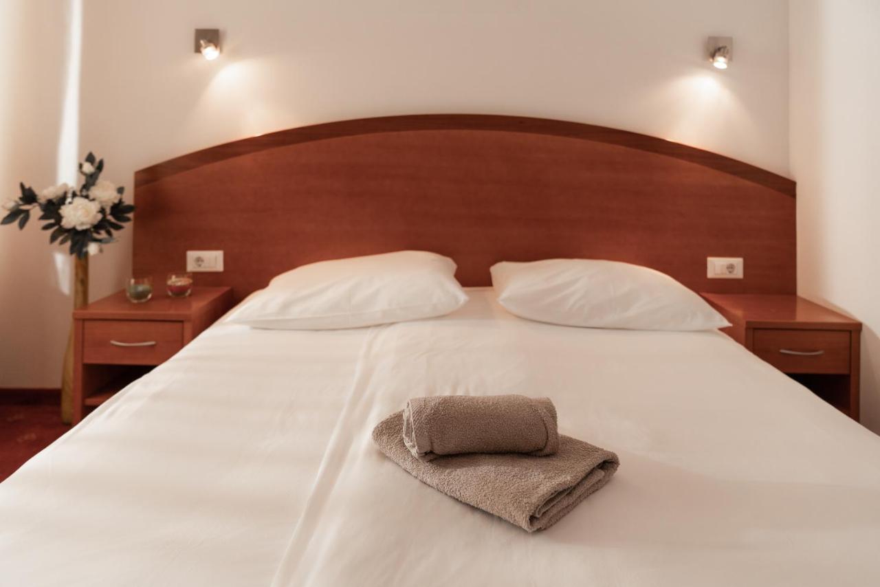 Hotel Medno Eksteriør bilde
